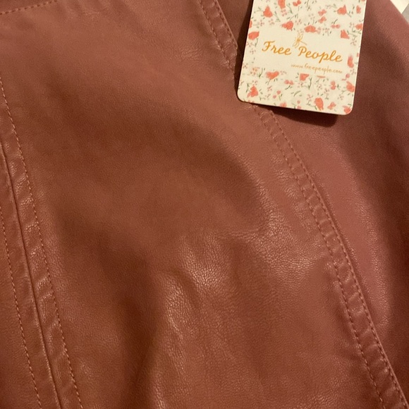 2 for $35 FREE PEOPLE Skirt Women’s Size 4 PRESSED FLOWERS ROSE PINK VEGAN SUEDE - Picture 13 of 15